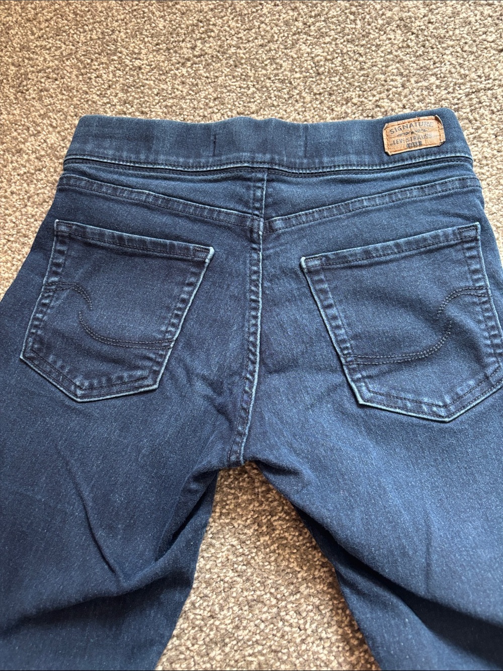 Levi Strauss Women Pull On Skinny Jeans size 2M w26 by l 30 - Picture 8 of 8